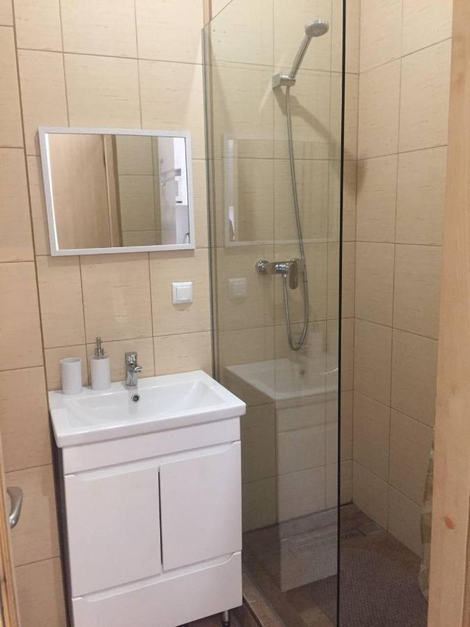 Apartaments Simsim Lviv Bagian luar foto